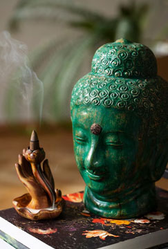 Alaric Therapy at Sarv Tantra – Ancient Ayurvedic Technique for Inner Cleansing and Vitality